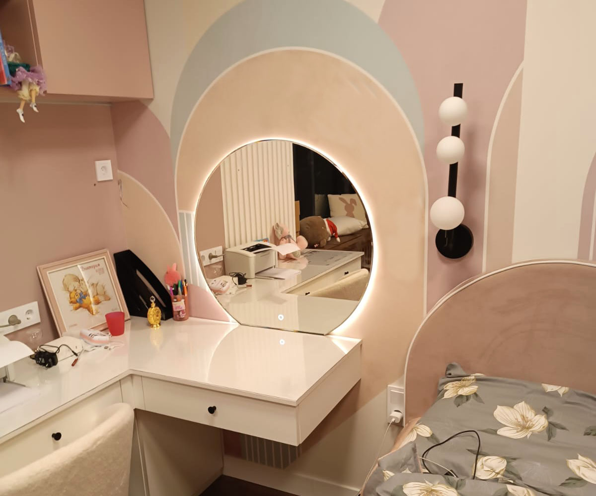 Полукруглое зеркало с подсветкой арт. 1010